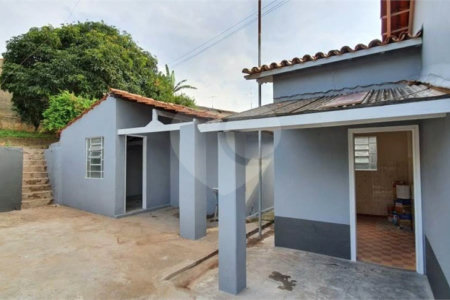 Casa à venda com 2 quartos no Centro, Vinhedo, SP