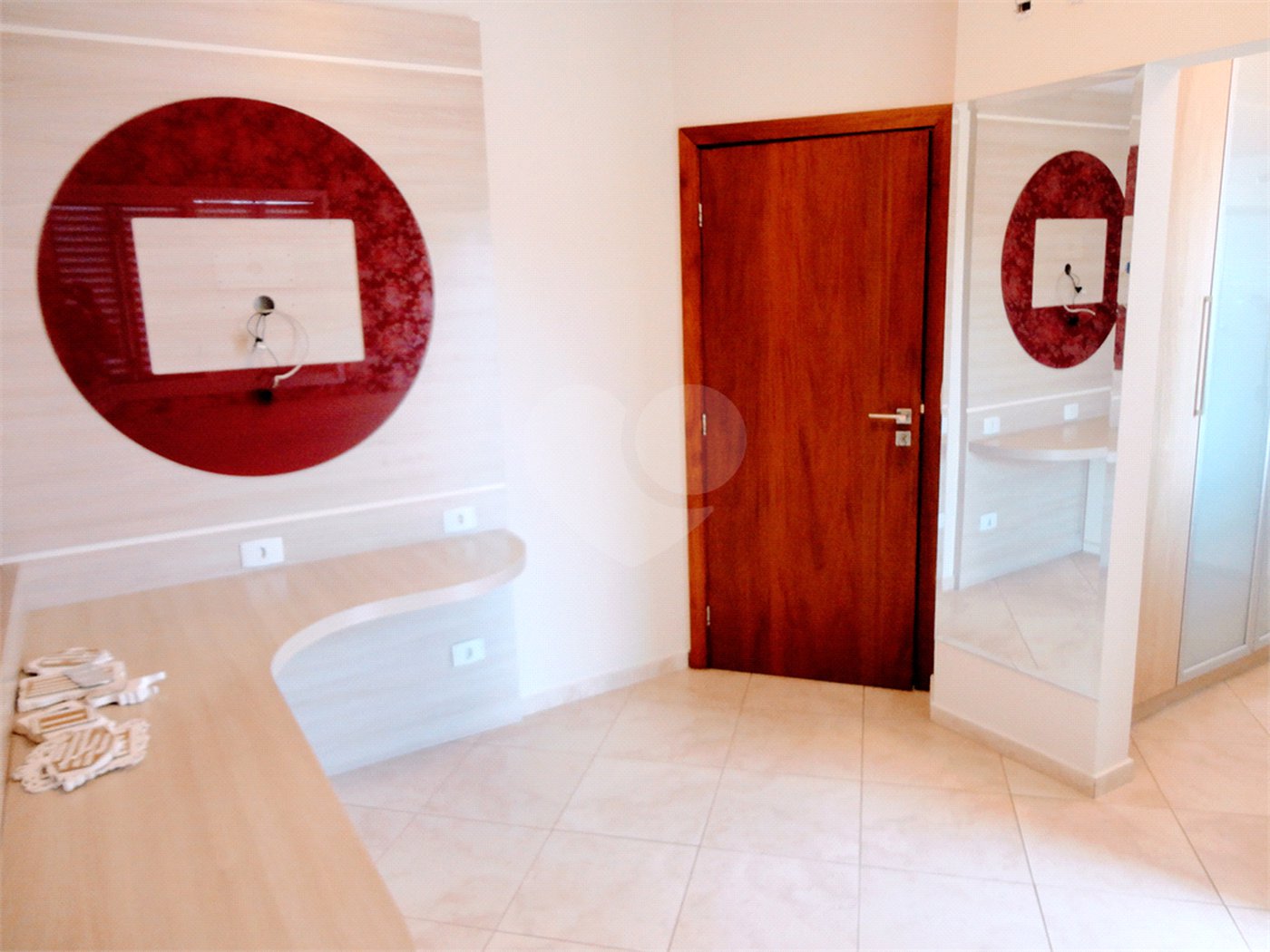 Casa à venda com 3 suítes no condomínio Residencial Jardim América, Vinhedo - SP