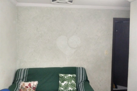 Sobrado à venda com 3 quartos, sendo 1 suíte, em Parada Inglesa, São Paulo, SP