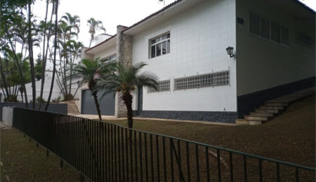Casa Térrea à venda ou para alugar com 3 quartos, sendo 1 suíte, em Caxingui, São Paulo, SP