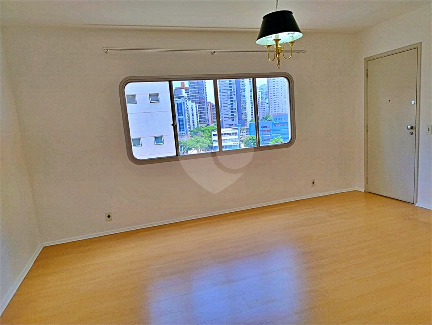 Apartamento à venda com 3 quartos, sendo 1 suíte, em Vila Olímpia, São Paulo, SP