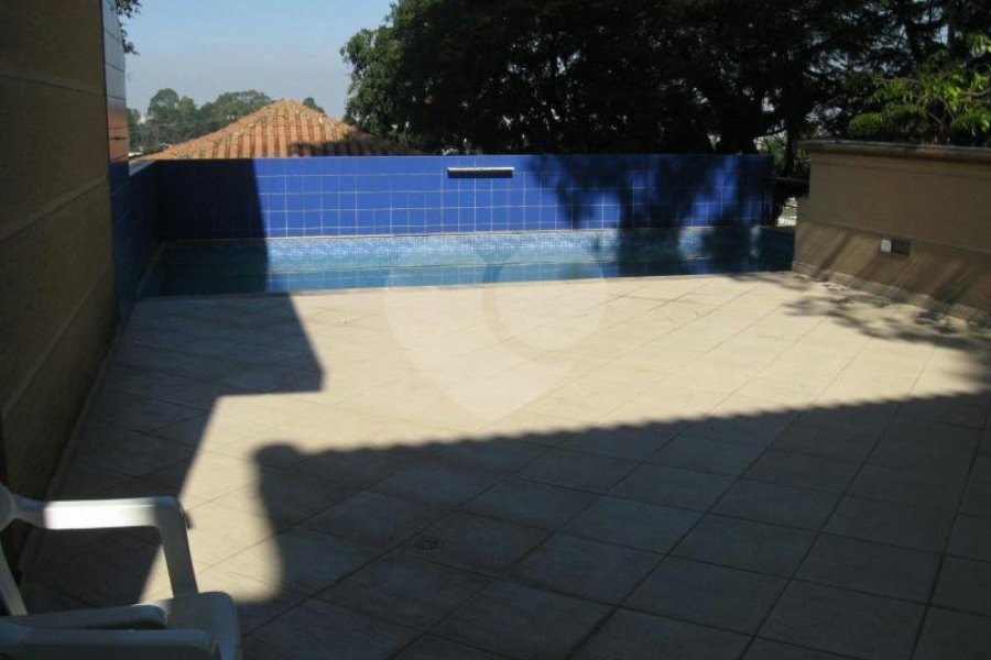 Casa à venda com 3 quartos, sendo 1 suíte, no condomínio Algarve Residencial, São Paulo - SP