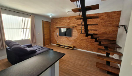 Casa à venda com 2 quartos, sendo 1 suíte,  no condomínio A.m.costa, São Paulo - SP