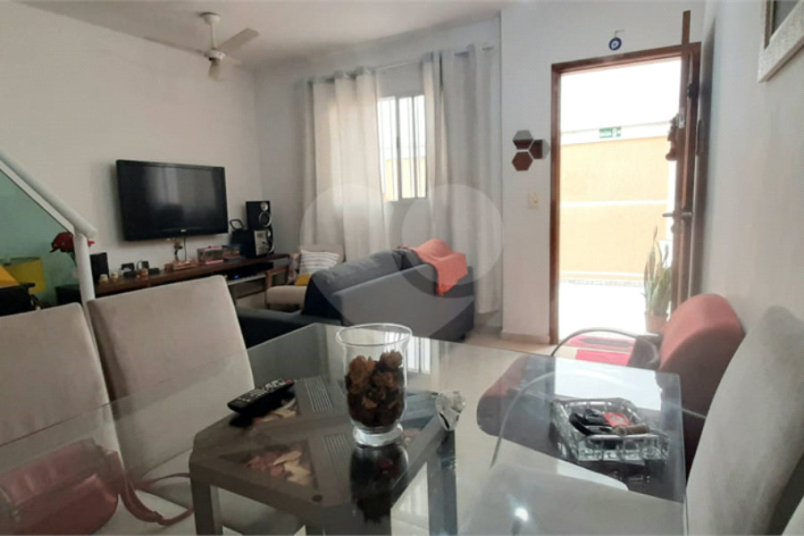 Casa à venda com 2 suítes no condomínio Alto da Serra, São Paulo - SP