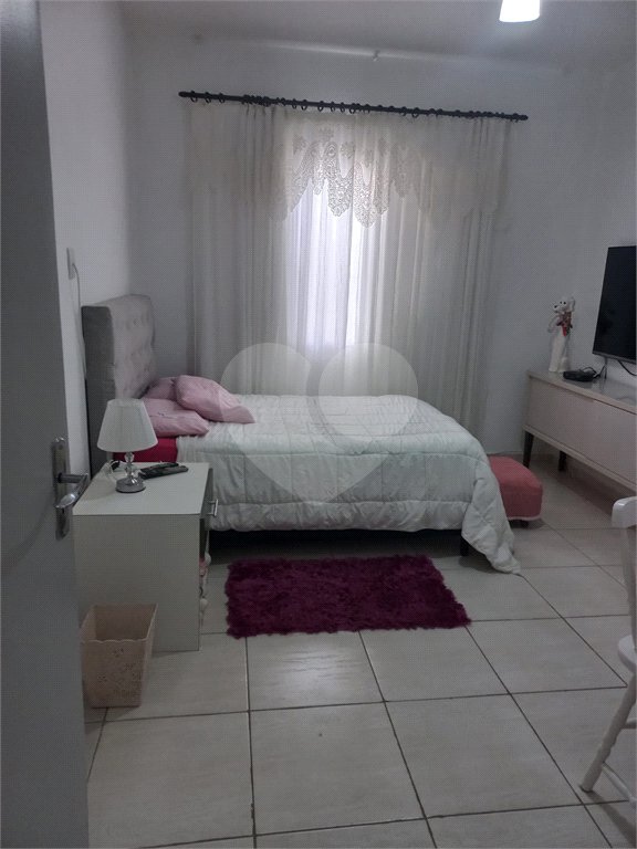 Casa Térrea à venda com 3 quartos, sendo 1 suíte,  em Vila Oliveira, Mogi das Cruzes, SP