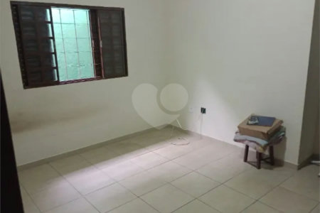 Casa à venda com 3 quartos em Jardim Santa Júlia, São José dos Campos, SP