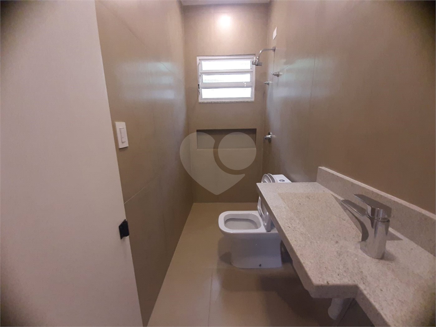Casa Térrea à venda ou para alugar com 4 suítes em Jardim São Bento, São Paulo, SP