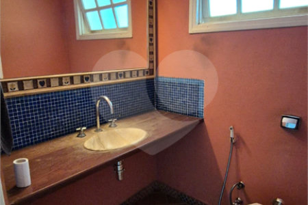 Casa à venda com 3 quartos, sendo 1 suíte,  no condomínio Vinhas da Vista Alegre - Lado Sede, Vinhedo - SP