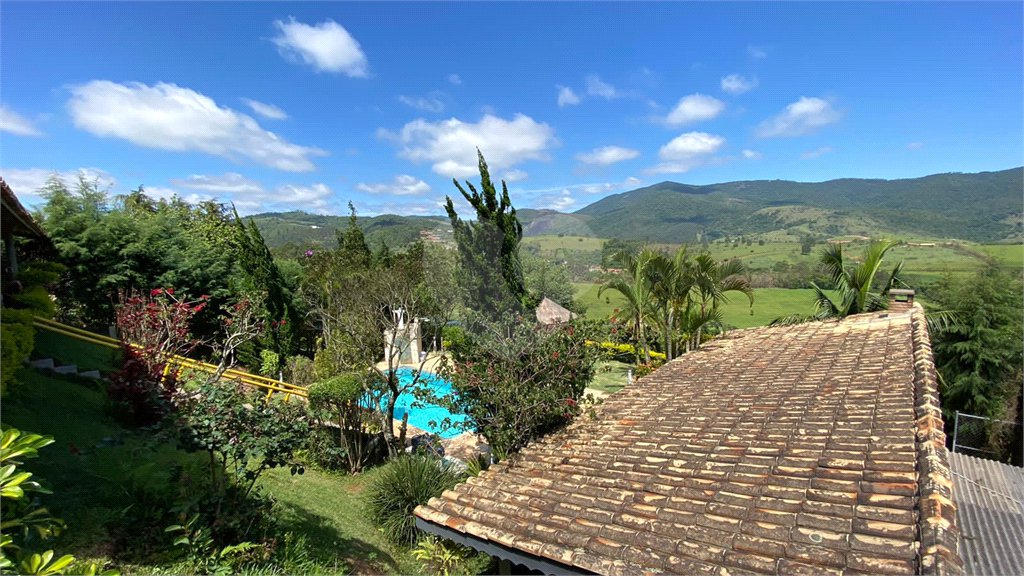 Casa em condomínio à venda com 4 quartos, sendo 1 suíte, no Centro, Bom Jesus dos Perdões, SP