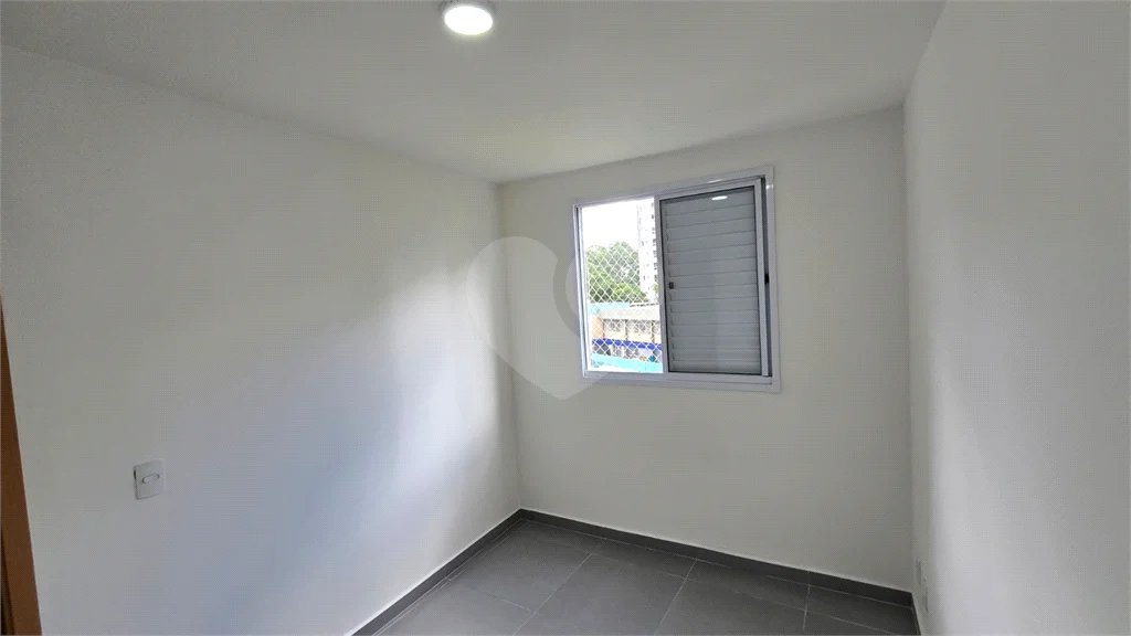 APARTAMENTO COM DOIS DORMITÓRIOS E UMA VAGA NA RAIMUNDO PEREIRA DE MAGALHÃES.