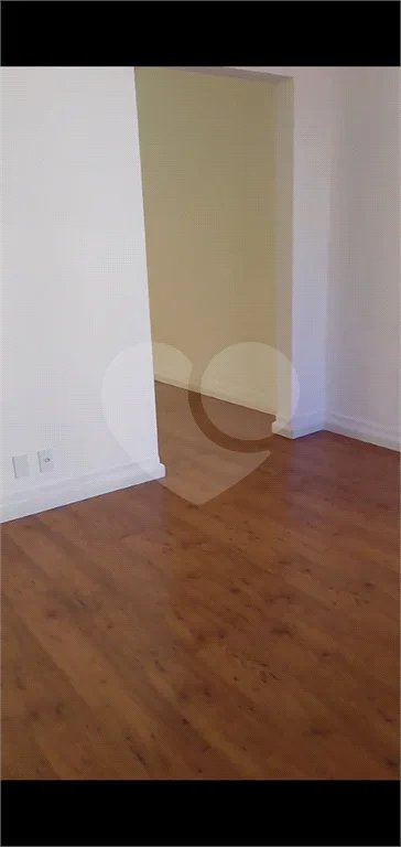 Charme e Praticidade na Vila Mariana: Sobrado com 2 Suítes e Excelente Localização!