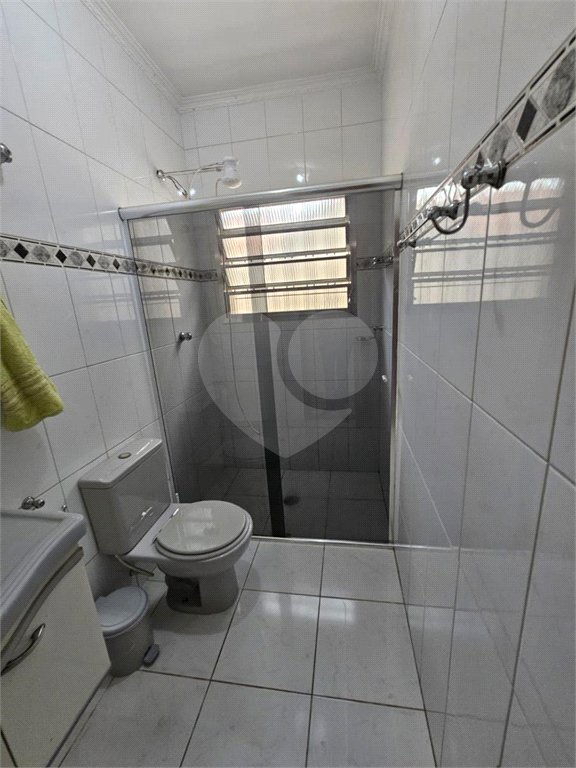 Casa Térrea na Vila Formosa de 233m2 com 3 dorms, 1 suíte, 3 banheiros e 4 vagas. Estuda permuta.