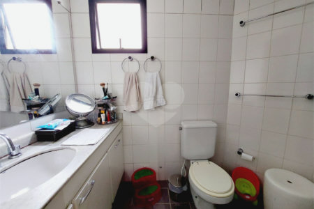 Apartamento à venda com 3 quartos, sendo 1 suíte, em Alto da Lapa, São Paulo, SP