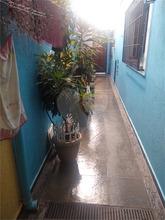 Sobrado à venda com 3 quartos, sendo 1 suíte,  em Vila do Castelo, São Paulo, SP