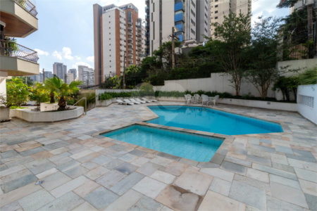 Apartamento à venda com 3 quartos, sendo 1 suíte, em Brooklin, São Paulo, SP