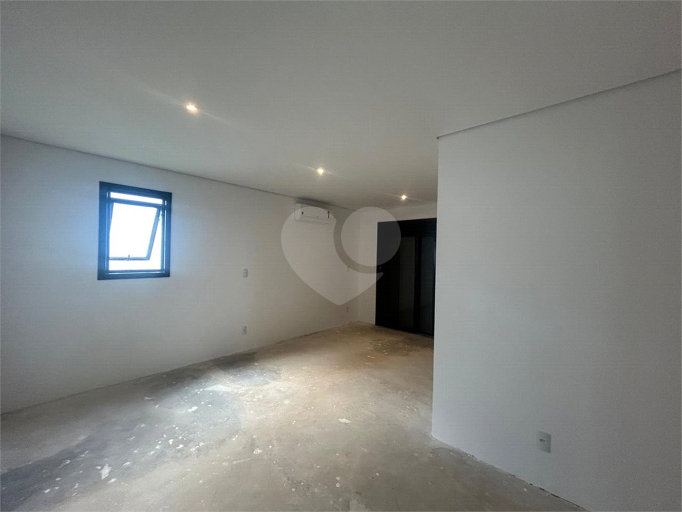 Casa à venda com 3 quartos, sendo 1 suíte, no condomínio Alphaville Castelo, Itu - SP