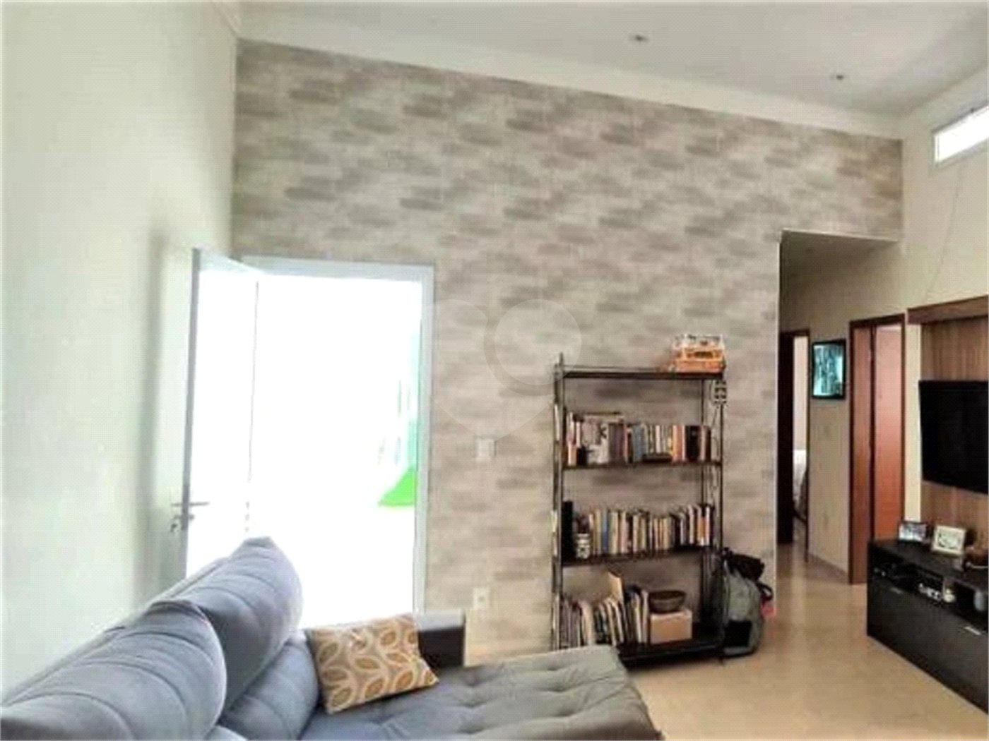 Casa à venda com 3 quartos, sendo 1 suíte, no condomínio Vilagio Vista Real, Paulínia - SP