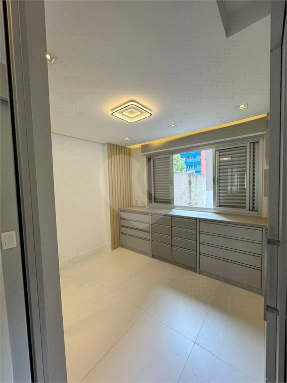 Apartamento à venda com 2 quartos em Vila Clementino, São Paulo, SP