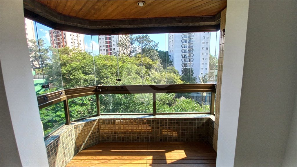Apartamento à venda com 3 quartos, sendo 1 suíte,  em Vila Indiana, São Paulo, SP