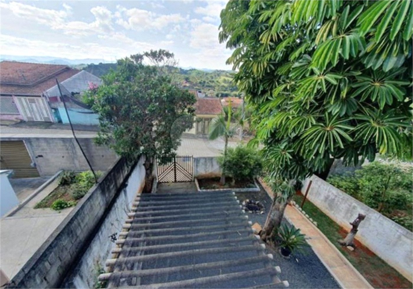Casa à venda com 3 quartos, sendo 1 suíte, no Centro, Ouro Fino, MG