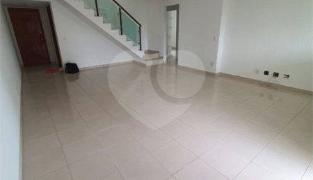 Cobertura à venda com 3 quartos, sendo 2 suítes,  em Tijuca, Rio de Janeiro, RJ