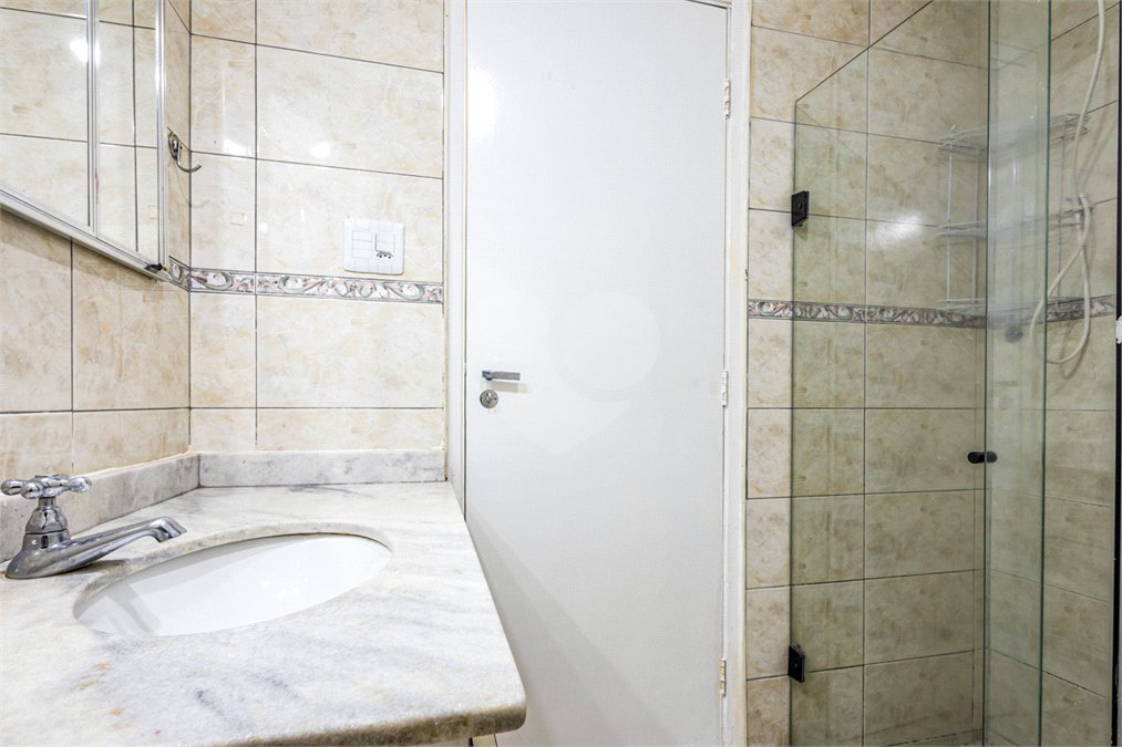 Apartamento à venda com 3 quartos, sendo 1 suíte, em Pinheiros, São Paulo, SP