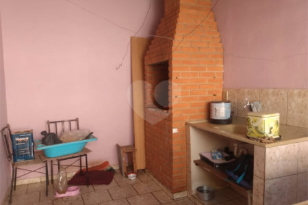 Casa à venda com 3 quartos, sendo 1 suíte,  em Jardim Brasil, Itapetininga, SP