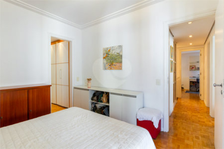 Apartamento à venda com 4 quartos, sendo 2 suítes, em Perdizes, São Paulo, SP