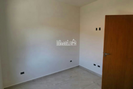 Casa à venda ou para alugar com 2 suítes no condomínio Serra Verde, Atibaia - SP