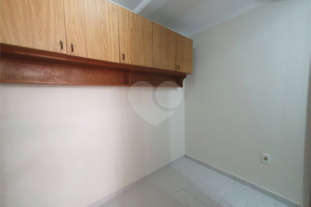 Casa de Vila à venda com 4 suítes em Jardim Santa Rosália, Sorocaba, SP