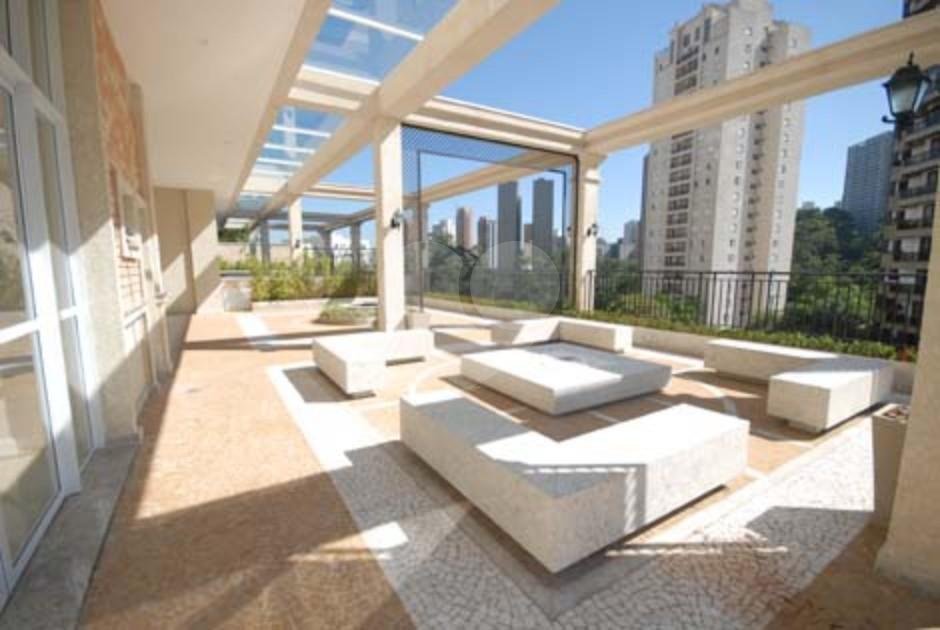 Apartamento à venda com 3 suítes em Vila Suzana, São Paulo, SP