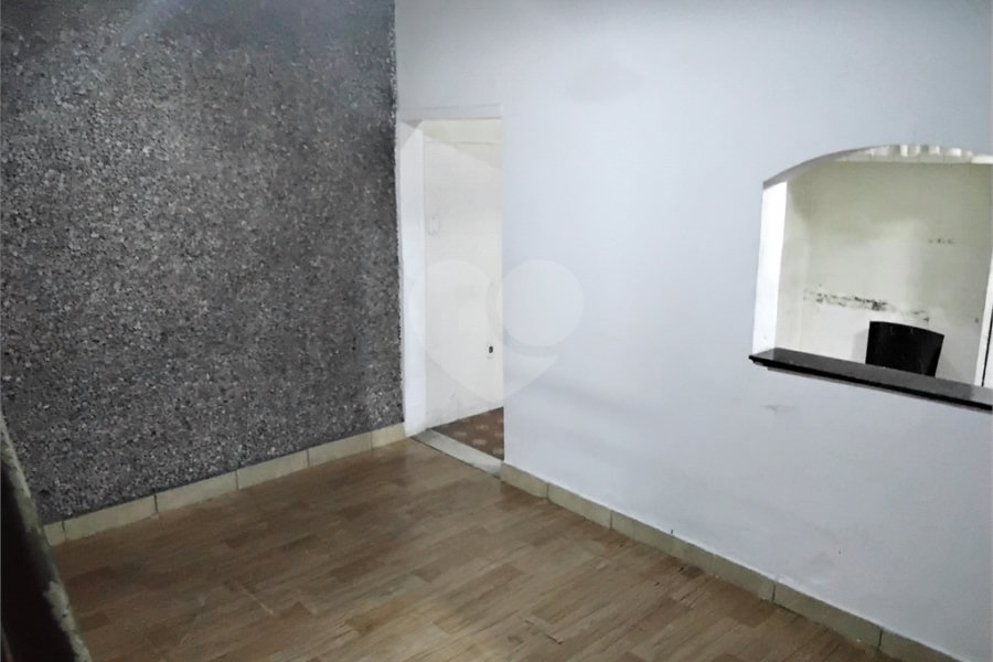 Sobrado à venda com 3 quartos em Bom Retiro, São Paulo, SP