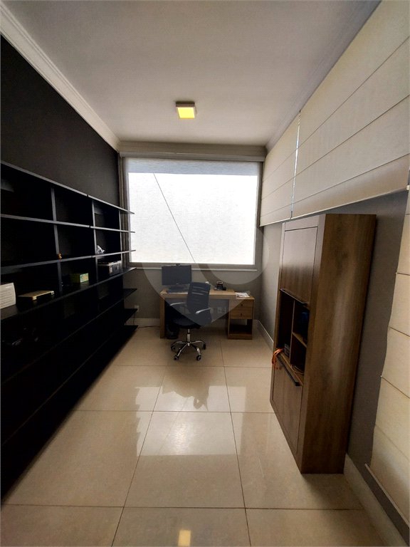 Casa à venda ou para alugar com 4 suítes no condomínio Jardim Primavera, Louveira - SP