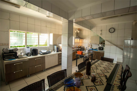 Casa à venda com 3 quartos, sendo 1 suíte, em Vila Junqueira, São Roque, SP