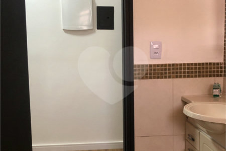 Chácara à venda com 6 quartos, sendo 2 suítes, em Jardim Brogotá, Atibaia, SP