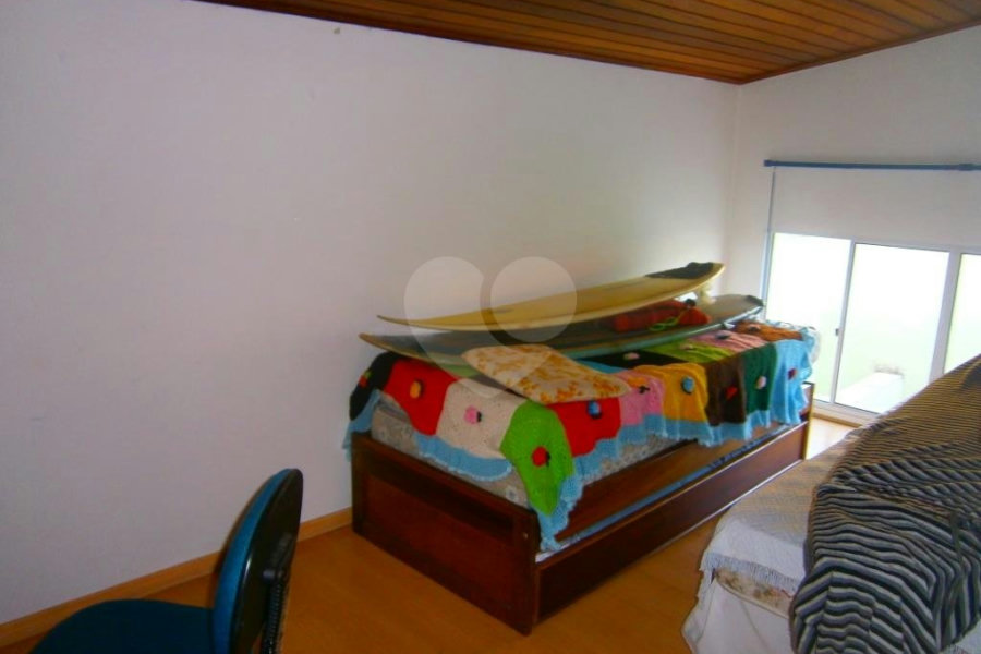 Casa à venda com 4 quartos, sendo 1 suíte, em Horto, São Paulo, SP