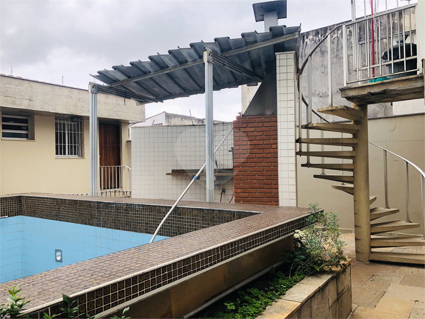 Sobrado à venda com 4 quartos, sendo 1 suíte, em Santana, São Paulo, SP