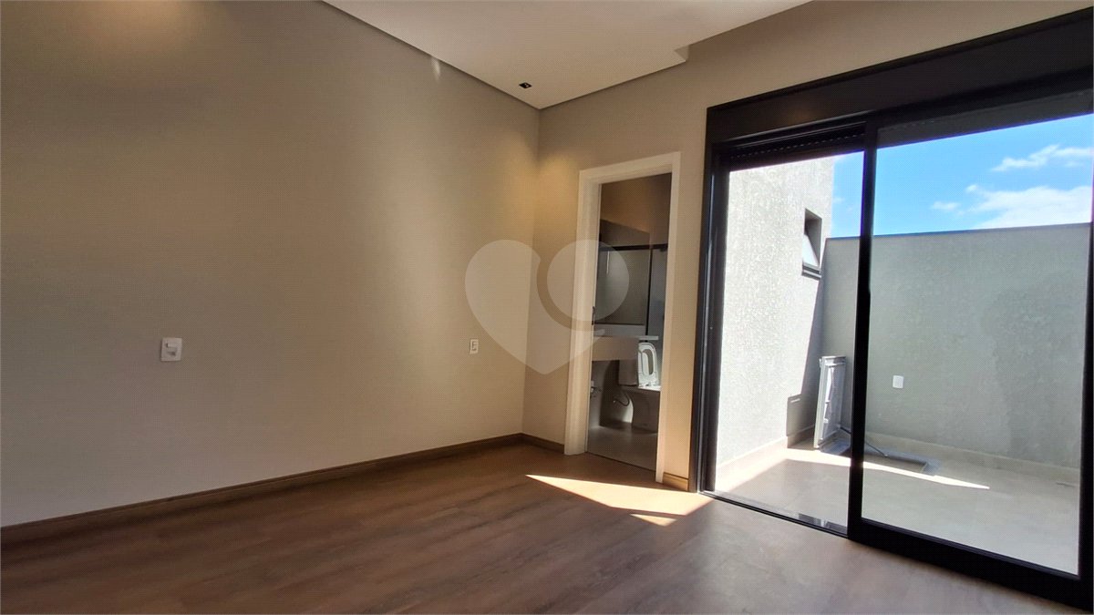 Casa à venda com 3 quartos, sendo 1 suíte, no condomínio Jardim Residencial Villagio Ipanema I, Sorocaba - SP