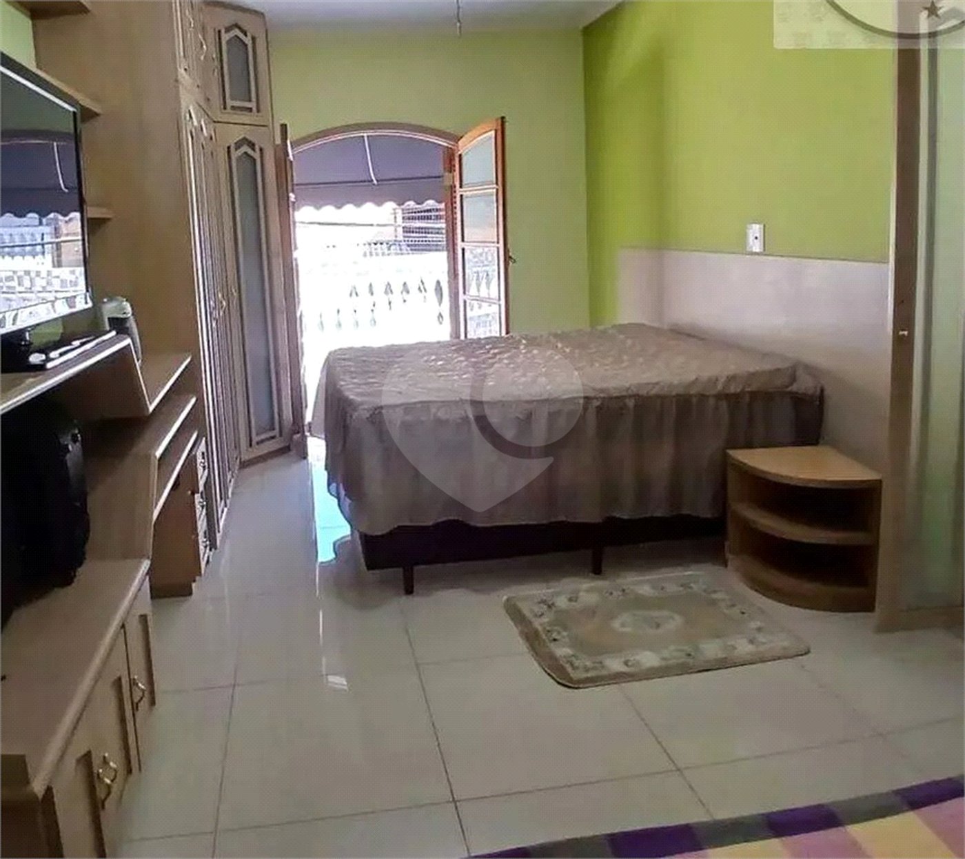 Sobrado à venda com 4 quartos, sendo 2 suítes, em Vila Santa Maria, São Paulo, SP
