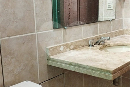 Sobrado à venda com 3 quartos, sendo 1 suíte,  em Vila Nova Cintra, Mogi das Cruzes, SP