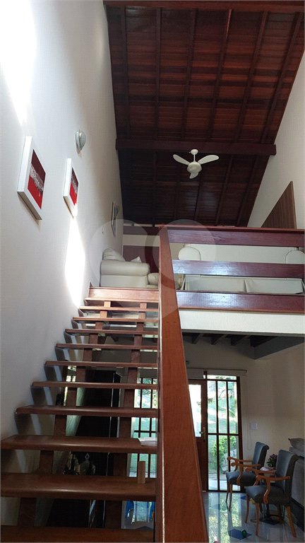 Casa à venda com 3 quartos, sendo 2 suítes, no condomínio Vinhas da Vista Alegre - Lado Sede, Vinhedo - SP