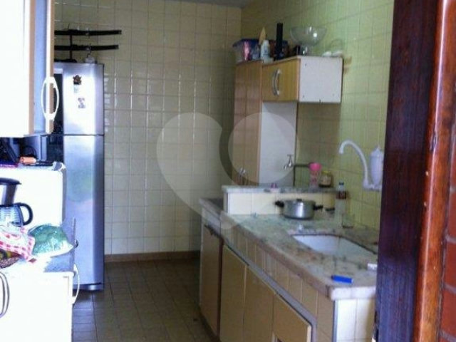 Casa à venda ou para alugar com 5 quartos, sendo 1 suíte,  em Tremembé, São Paulo, SP