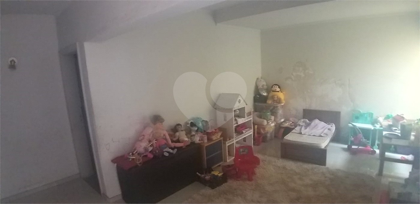 Sobrado à venda com 5 quartos, sendo 4 suítes, em Parada Inglesa, São Paulo, SP