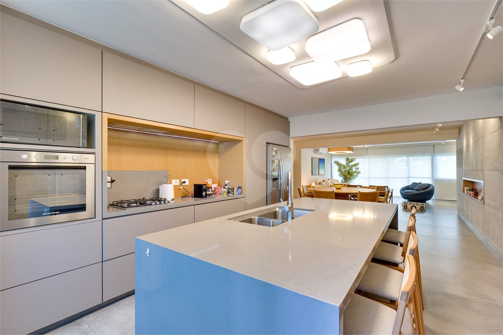 Apartamento à venda com 4 quartos, sendo 3 suítes, em Alto da Boa Vista, São Paulo, SP