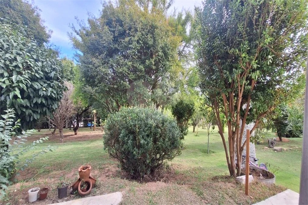 Chácara à venda com 3 suítes em Monterrey, Louveira, SP