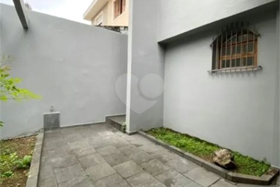 Sobrado à venda ou para alugar com 5 quartos, sendo 3 suítes, em Santana, São Paulo, SP
