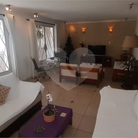 Sobrado à venda com 3 quartos, sendo 2 suítes, em Chácara Monte Alegre, São Paulo, SP