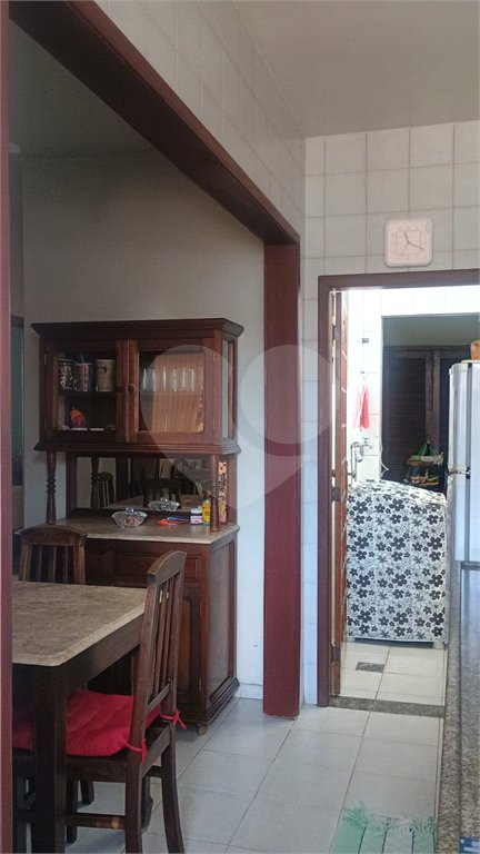 Casa à venda com 4 quartos em Santíssimo, Rio de Janeiro, RJ