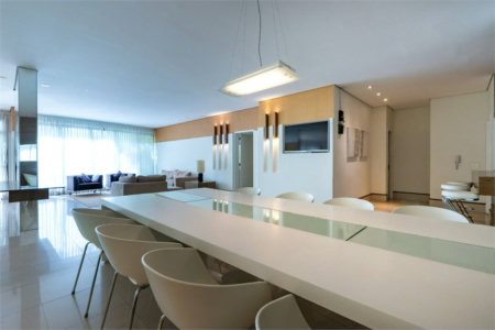 Apartamento à venda com 3 suítes em Vila Suzana, São Paulo, SP