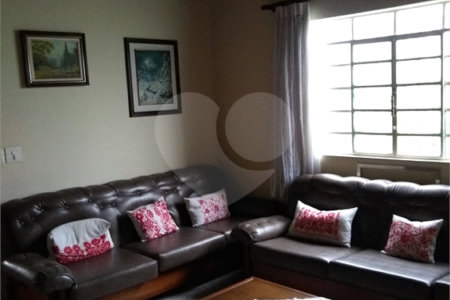 Casa à venda com 2 quartos, sendo 1 suíte, em Vila Piauí, São Paulo, SP